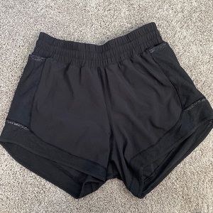 Lululemon Hotty Hot shorts
